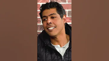 مدح أكرم حسني في أحمد فهمي ليك لوك Shorts 
