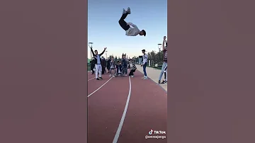 حركات بهلوانية 