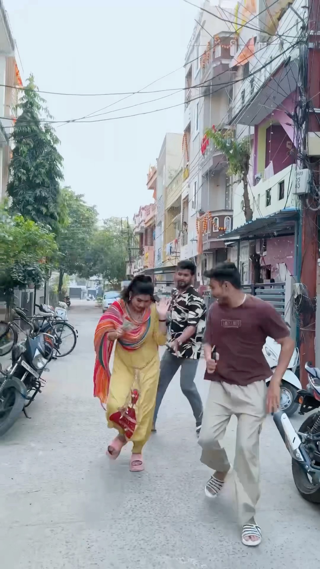 Biwi no.1?||funny video||#youtubeshorts #comedy #biwino1 #funny #golu008 #funny videos