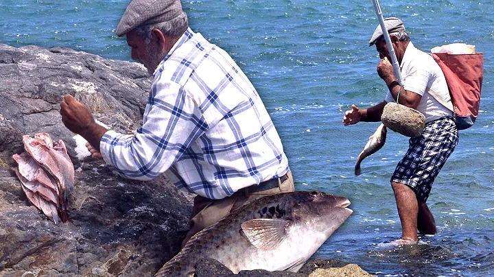 Fernando, ARTISAN FISHERMAN from LA VIEJA. Traditi...