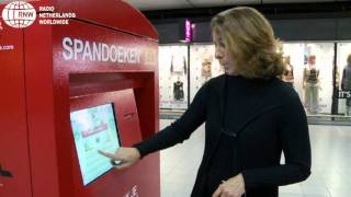 Spandoeken Uit De Automaat Op Schiphol