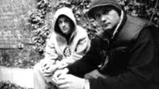 Stress &amp; Trauma - Seht rap jetzt an