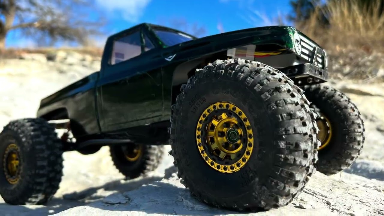 January Duck Creek Dallas Texas 1/10 Big Crack Crawl Vanquish  