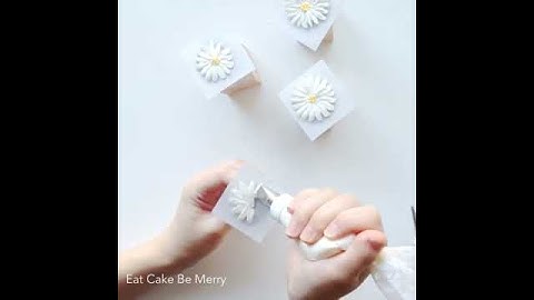 Buttercream Daisy Tutorial