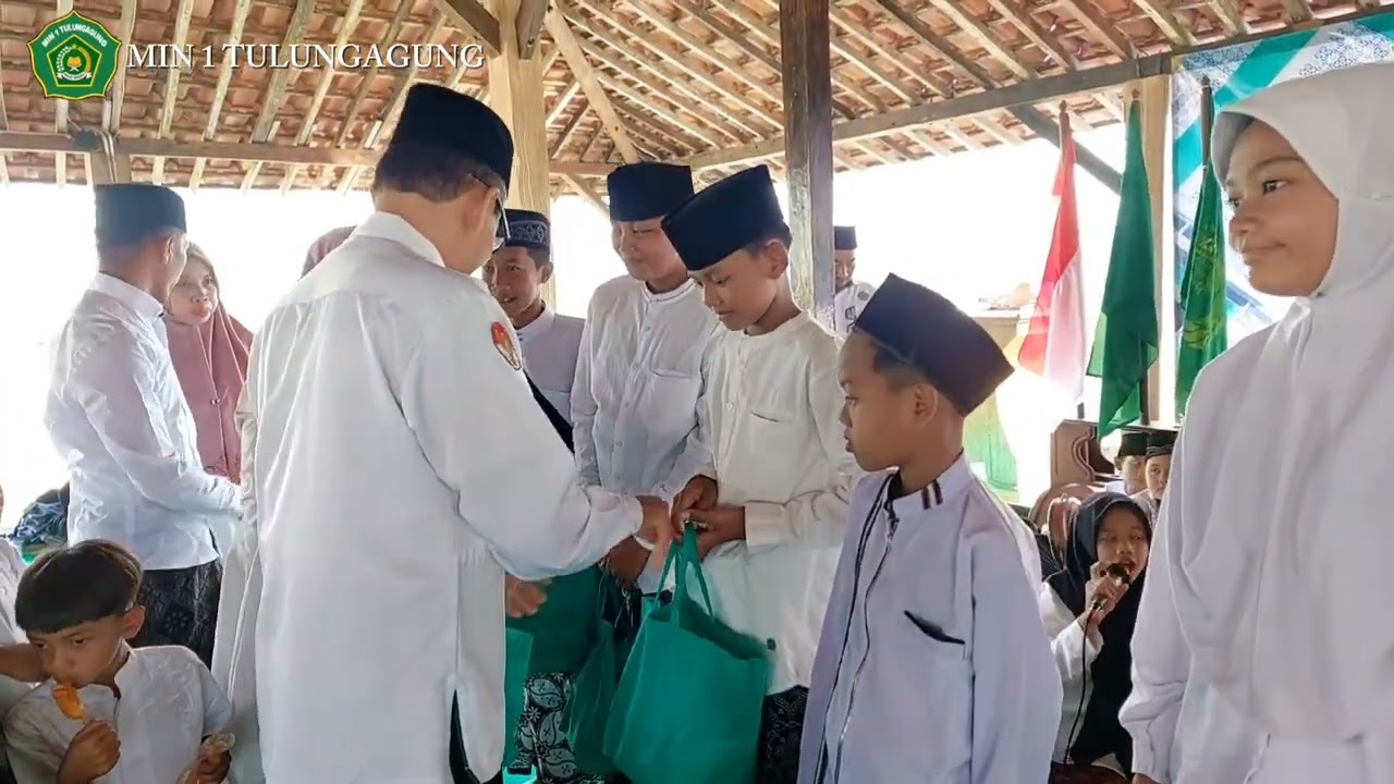 Gema Muharam MIN 1 Tulungagung