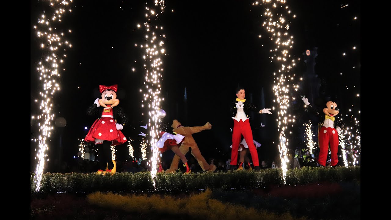 Disneyland Paris | Mickey's Magical Souvenirs