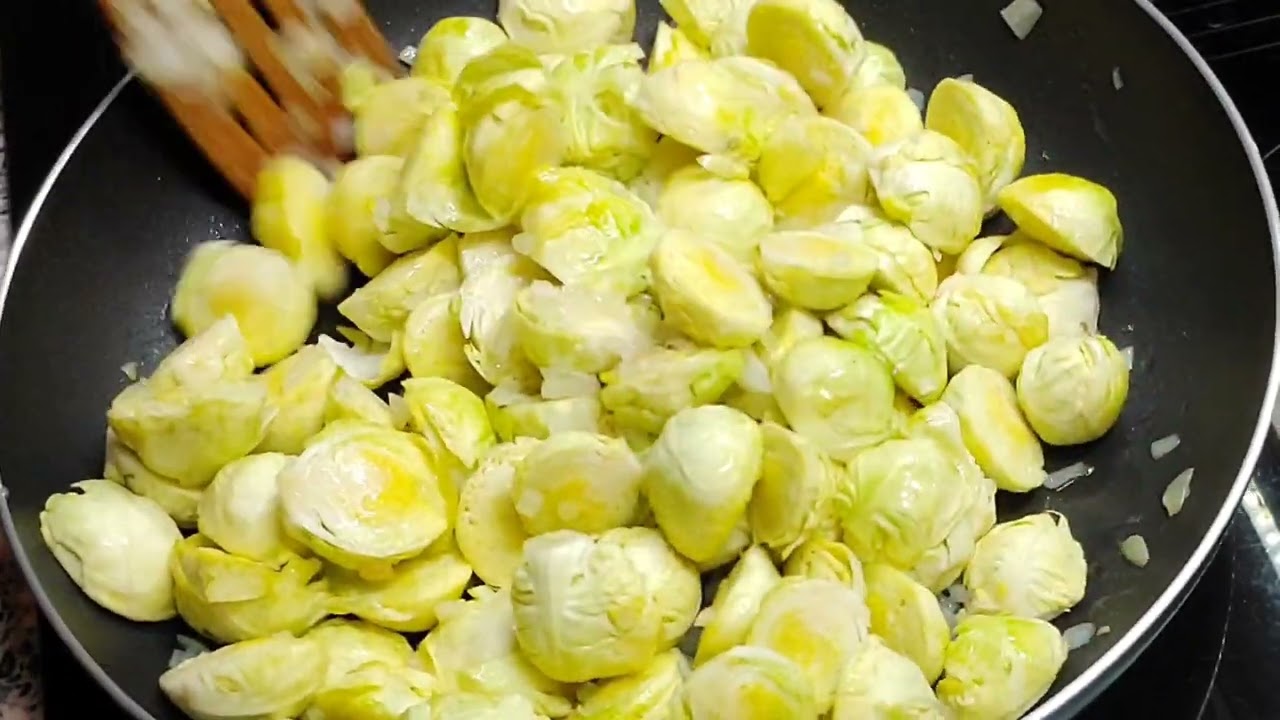 STIR-FRY BRUSSELS SPROUT WITH OYSTER SAUCE