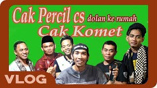 Suatu kesempatan setelah pentas wayangan dengan pelawak cak percil,
saya dan percil cs dolan ke rumah komet yang berada di desa clangap
kec kalitidu ...