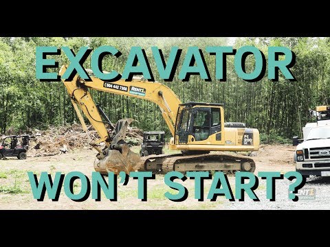 Excavator Won&rsquo;t Start??? - Charging The Battery On A Komatsu PC200LC [4K]