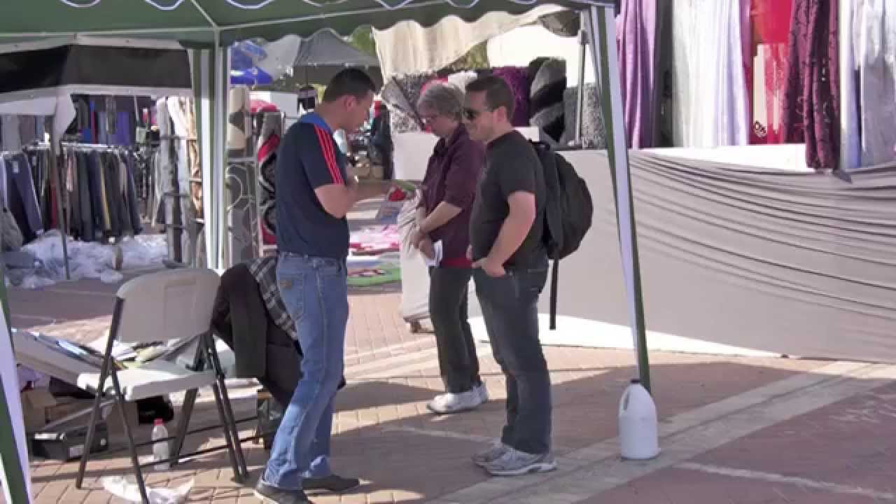 Миссионерская поза в машине