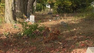 Hamden natives can't find their loved ones' graves