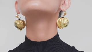 2019000264 Cape Gooseberry Earrings with Diamond and Black Agate