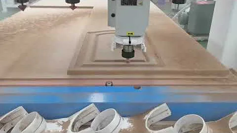 CNC Router with 4 Spindles for Cabinet Door Making