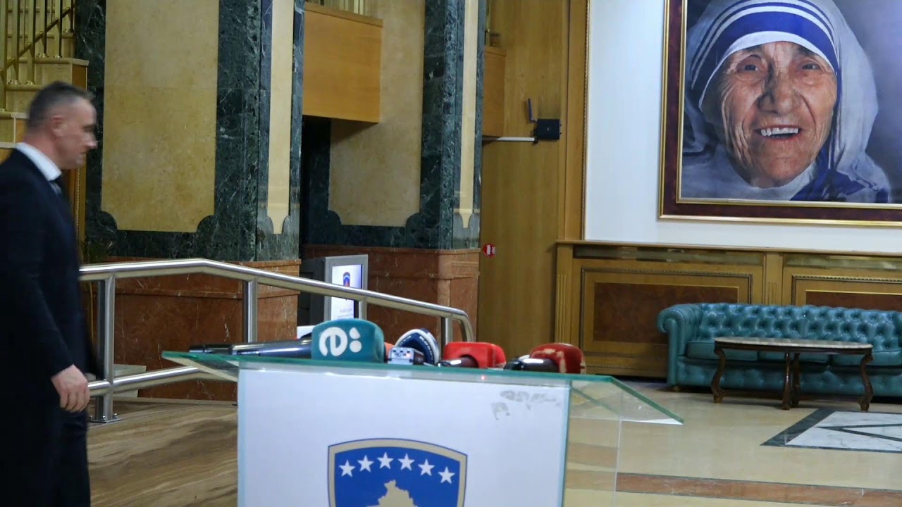 🔴LIVE – Deklarimet pas seancës për amendamentet e Presidentes