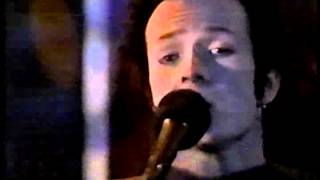 Vignette de la vidéo "Scott Weiland - Son (Live Acoustic @ MTV 120 Minutes)"