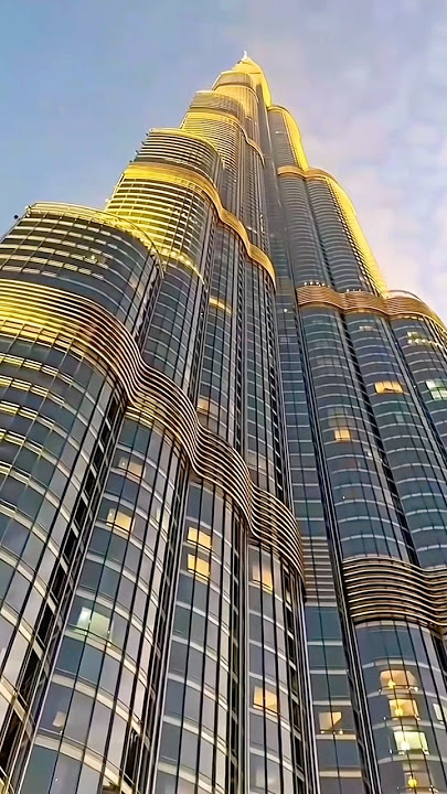 Burj Khalifa, Dubai – A Must-See Icon | Dubai Mall | Dubai City #dubai #travel #travelvlog