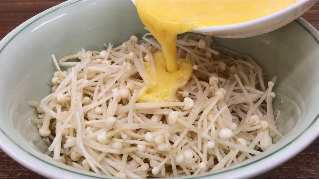 Aquesta recèpta de bolets e uòus Enoki es tan deliciosa que la pòdi far cada setmana!