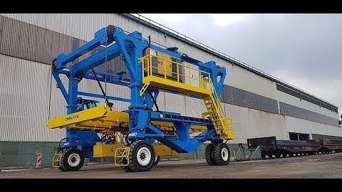 Combilift Straddle Carrier / Steel Plate Handling