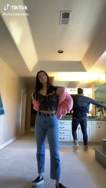 Chalidamelio's bf part 1😂