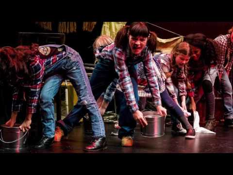 A Class Act NY presents the Off-Broadway Production of Annie JR.
