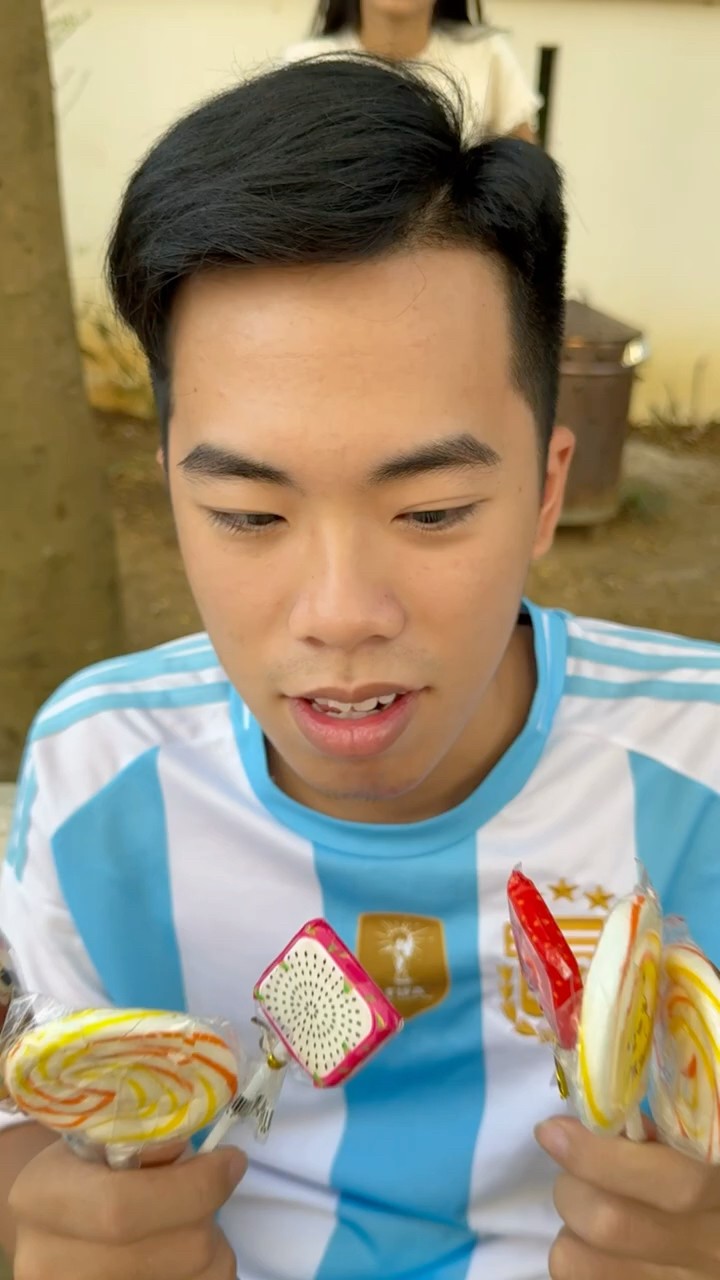 Su Hao comedy: lollipop and smart guy ?