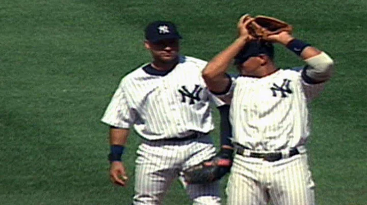 Derek Jeter and Alex Rodriguez sideswipe and DROP ...