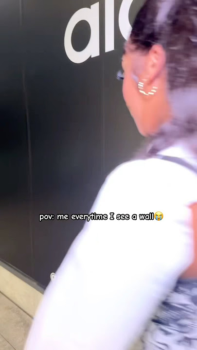 A wall hate to see me coming😂❕ #shortsviral #711 #beyonce #funnyshorts #relatable #funniestvideo