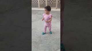 The girl has walked for the first time#youtubeshort #cutebaby #youtube