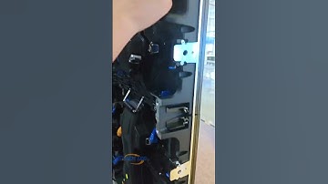 The technician is installing the EA50053 cabinet, do you like it?#shorts #eagerled #leddisplay #led