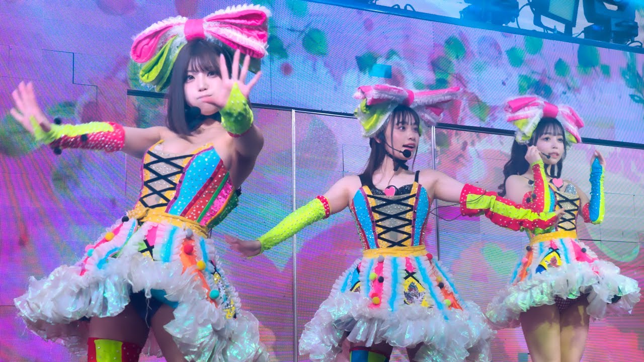 もも　うらら　さえ　魔法少女