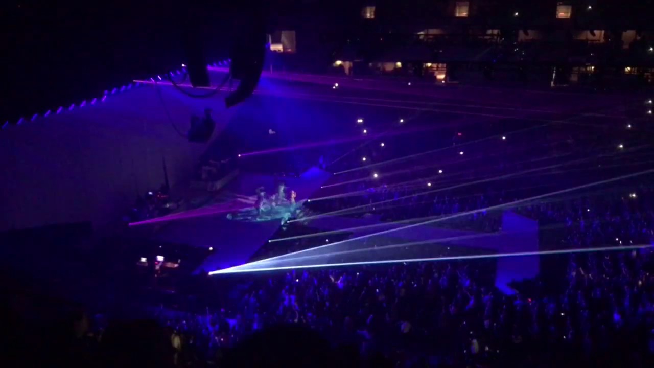 ariana grande break free dangerous woman tour manchester youtube