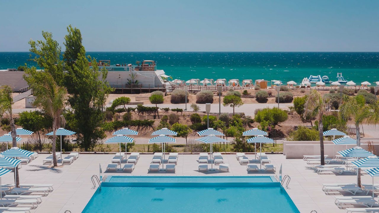 DOM PEDRO RESIDENCES -  EMBRACED BY THE SEA- OCEANFRONT APARTMENTS IN ALGARVE