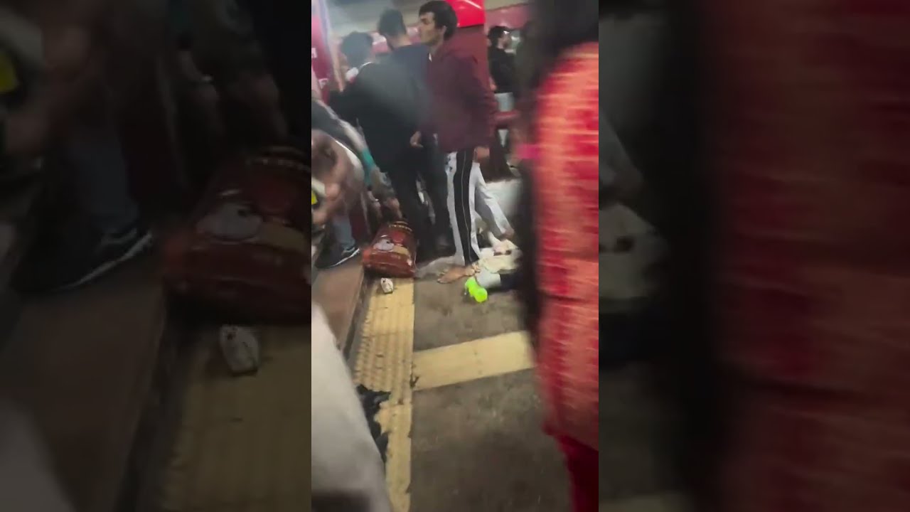 Delhi Railway Station Bhagdad DelhiStampede NewDelhiRailwaystation Delhi Railway Station Bhagdad DelhiStampede NewDelhiRailwaystation