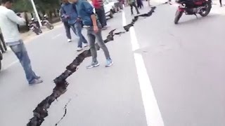 Nepal earthquake: huge cracks appear in road screenshot 4