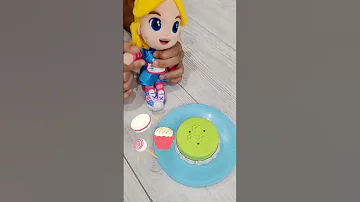 Alice S Wonderland Bakery Plushie Makes A Cake Plushies Aliceswonderlandbakery 