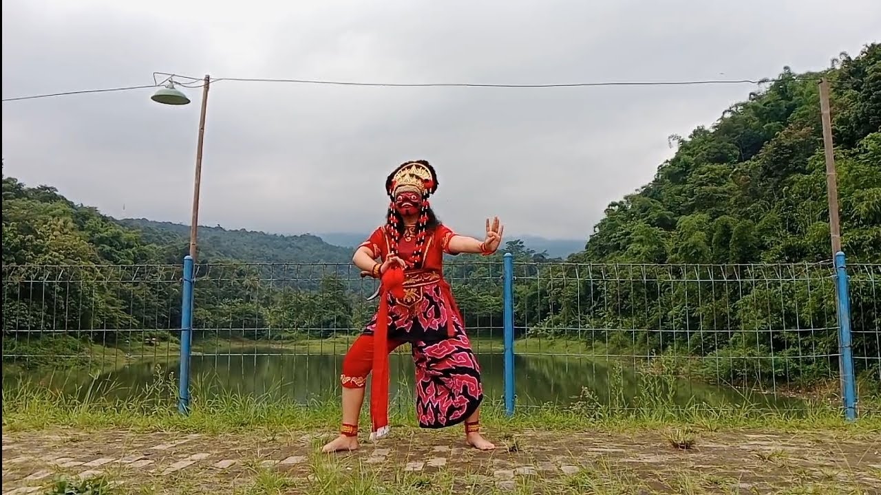 TARI TOPENG KLANA GAYA GEGESIK CIREBON