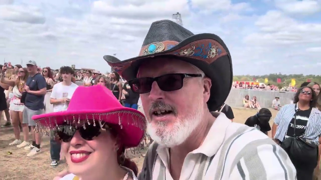 READING 2025 RED RUM CLUB 