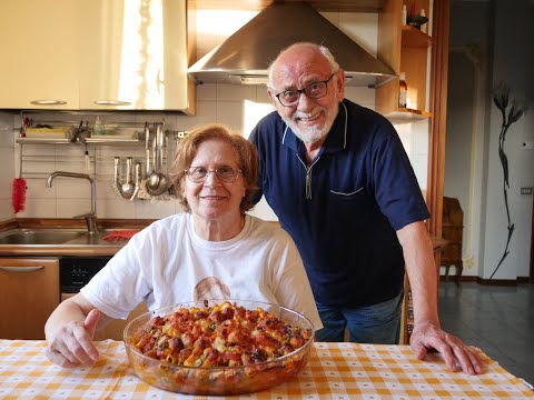 Video: Come Cuocere La Pasta Con Le Polpette Al Forno