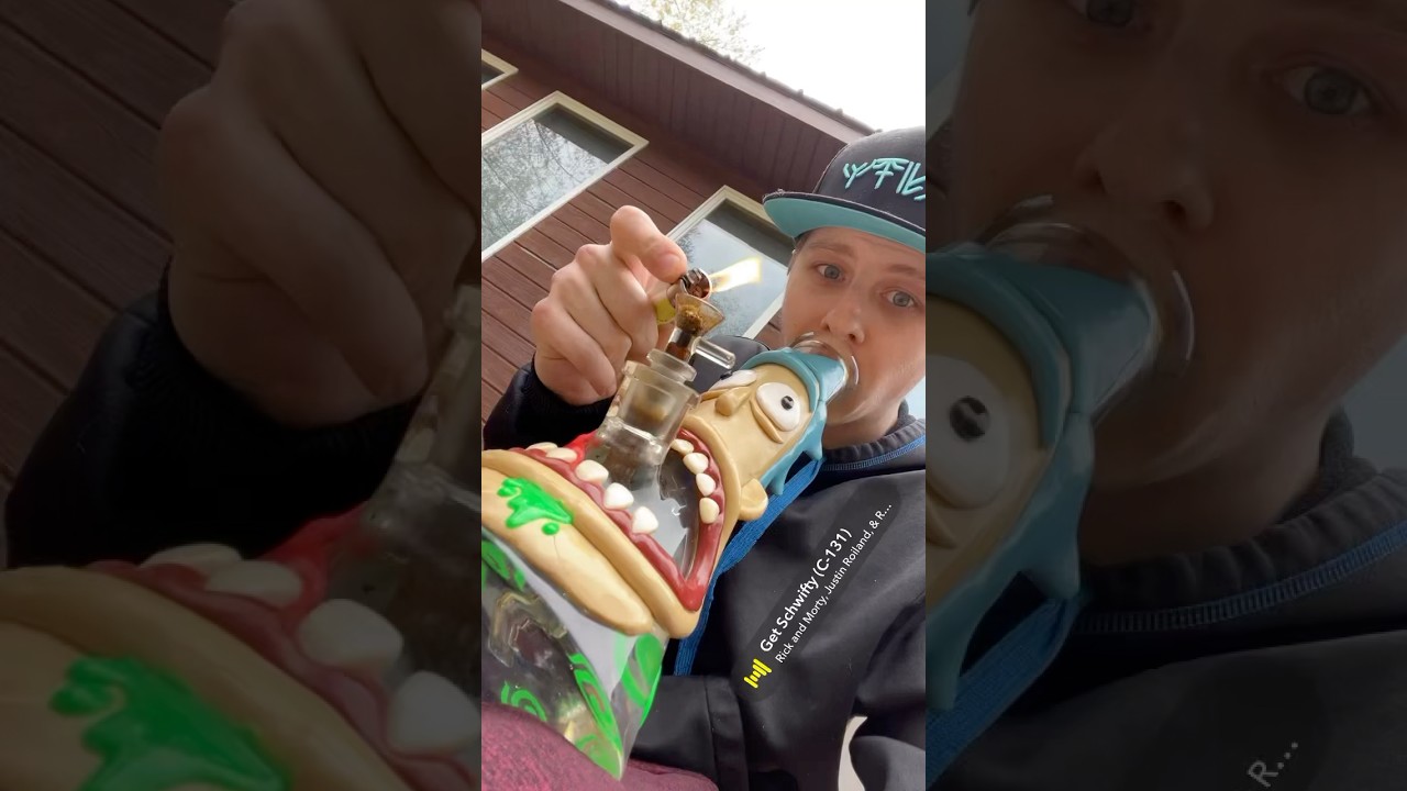 Get Schwifty Rick and Morty Bong Rip (Rick Bong) 
