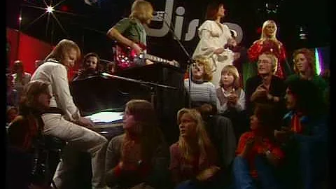 ABBA SOS (Disco 75) and leaving the stage