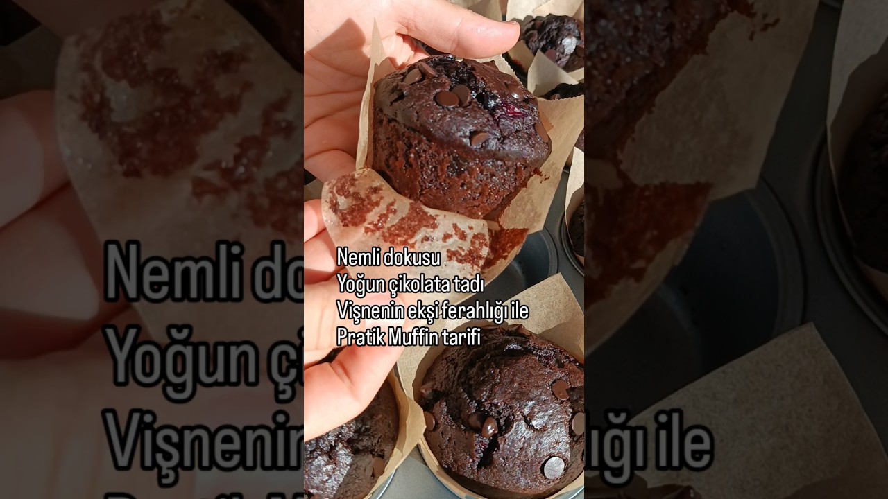 Pratik Çikolatalı Muffin tarifi – Vişneli Browni tadında Pratik Çikolatalı Muffin tarifi – Vişneli Browni tadında