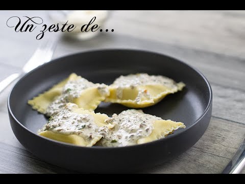 Vidéo: Comment Faire Des Raviolis à La Viande Dans Un Bouillon De Champignons