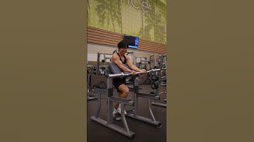 How to do Barbell Preacher Curls Correctly (AVOID INJURY)