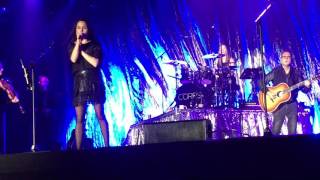 Download Lagu The Corrs - Queen Of Hollywood (live at Epsom Downs 2016) HD clip MP3