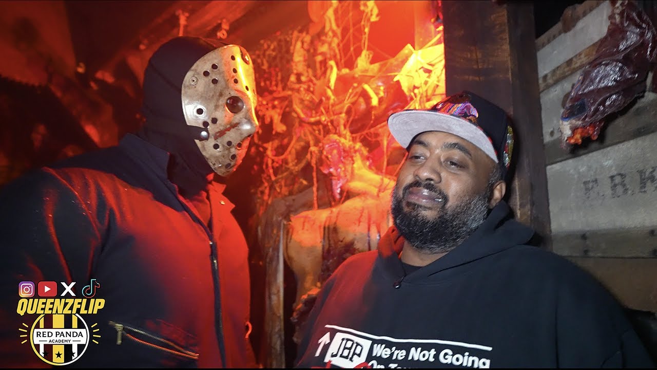 HOLY F**KING SH*T 😱 - PURE TERROR - SCARIEST HAUNTED HOUSE