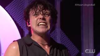 5SOS - Teeth (Live at iHeartRadio Jingle Ball 2019 in NYC) Resimi