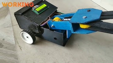 VOICE CONTROLLED PICK AND PLACE ROBOT