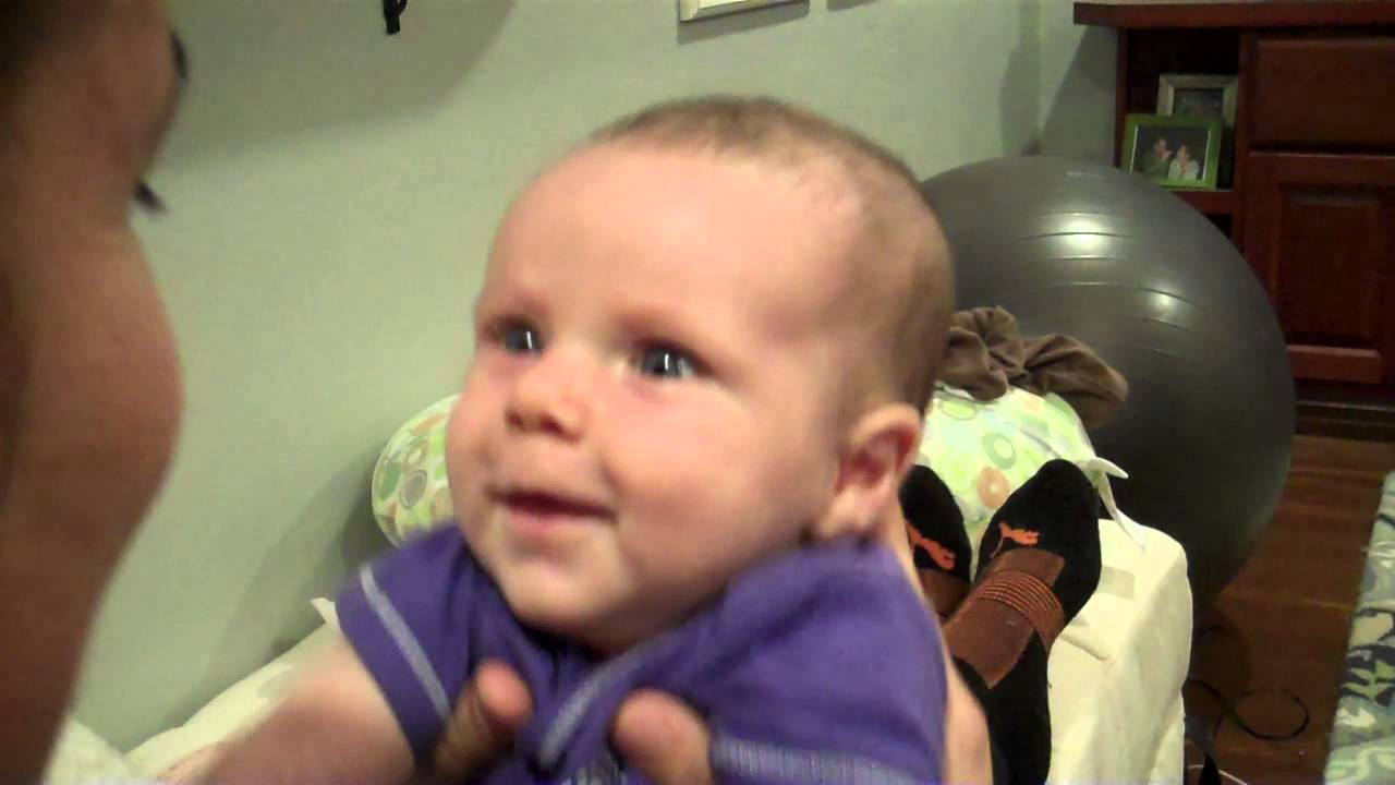 Zoe laughs - YouTube
