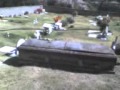 Caja de muerto abandonada en el panteon jardines del recuerdo.