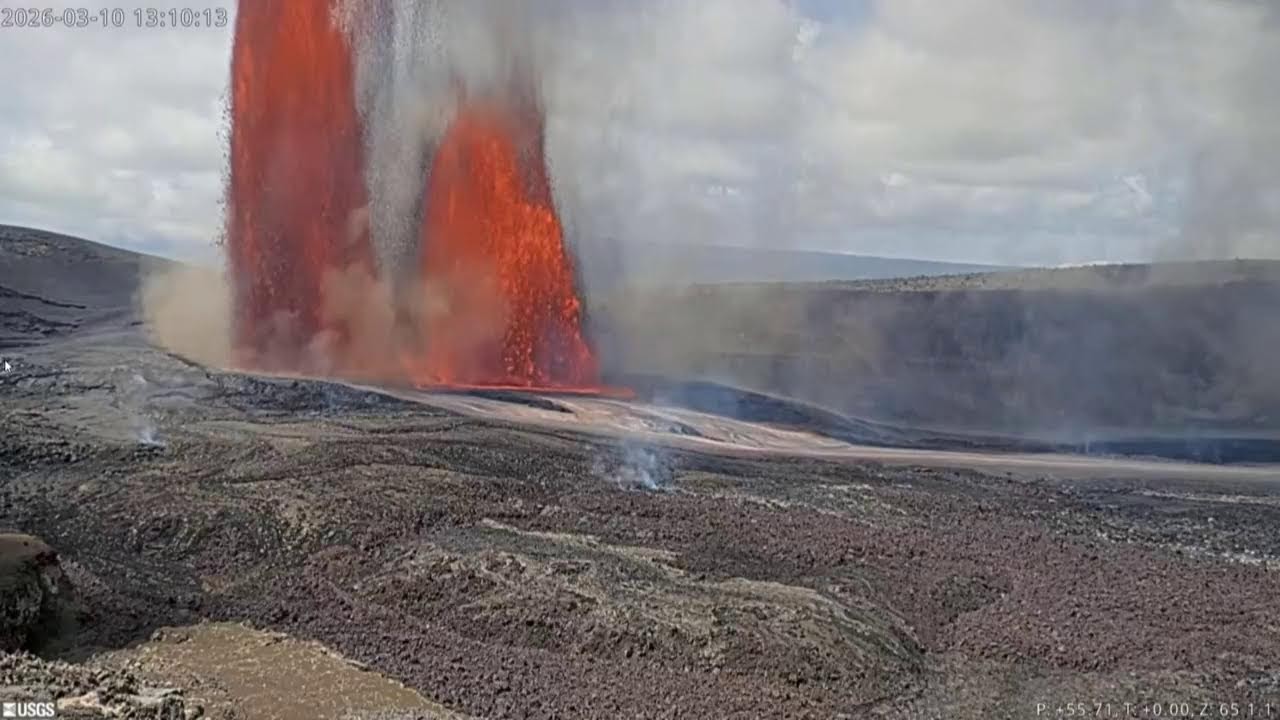 Kilauea volcano erupts in Hawaii